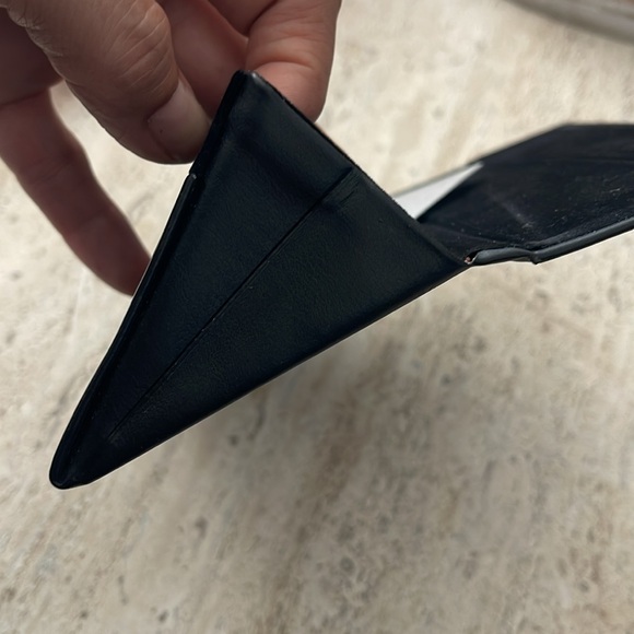 CHRISTIAN DIOR Sunglasses Case Black  Magnetic Folding Triangle Faux Leather EUC - Picture 14 of 14